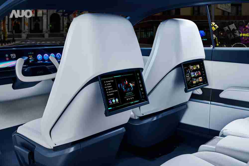 龙门国际将于CES 展示全新Smart Cockpit 2024，，，可紧密串连使用者多元需求，，，并革新座舱内部的应用和设计，，，带来身历其境且引人入胜的视觉飨宴，，，，满足驾乘人员的全方位体验